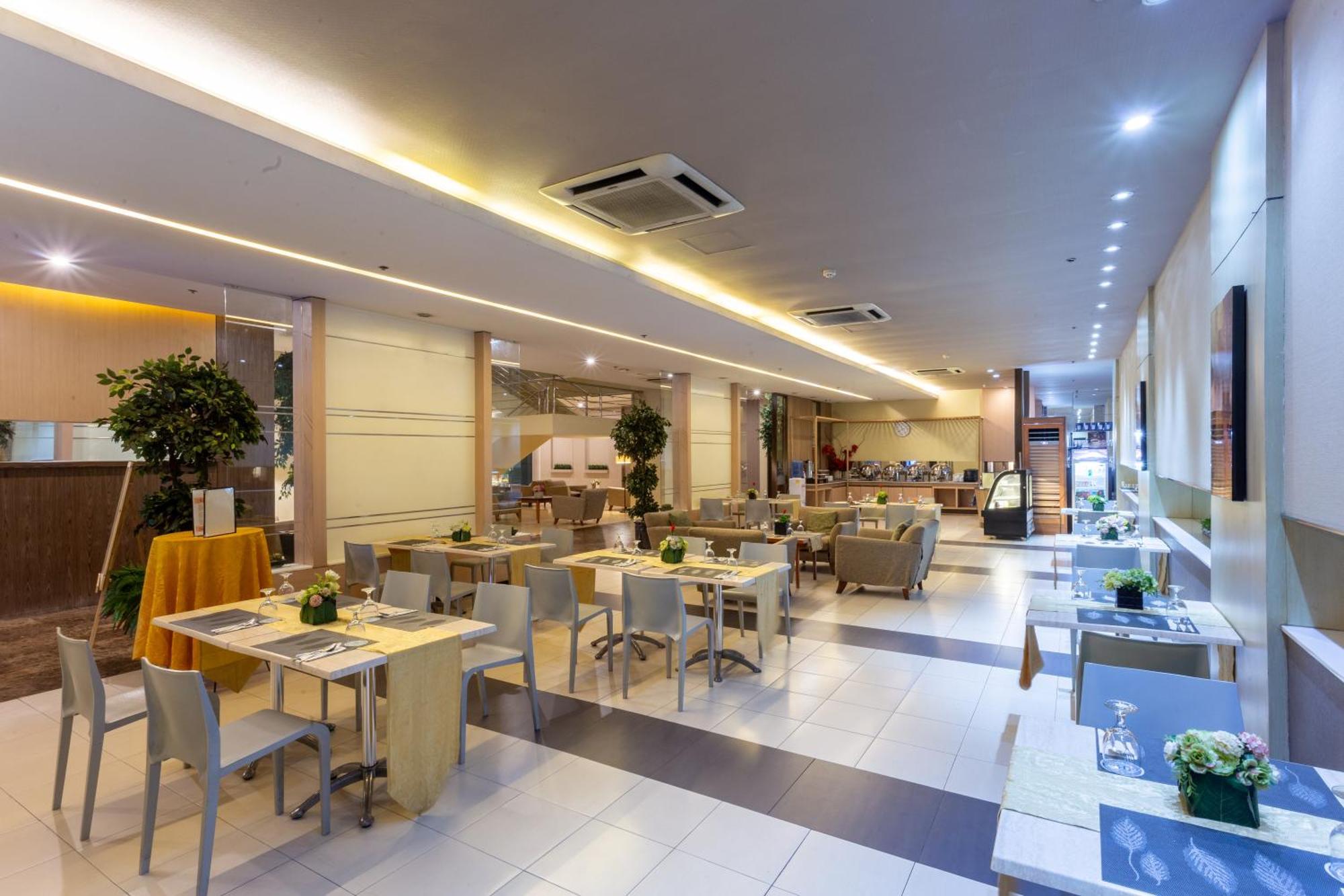 拉布瑞扎酒店 奎松市 外观 照片